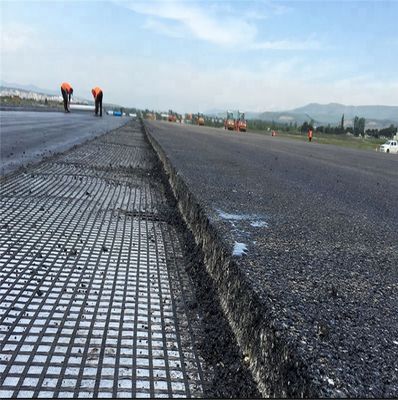 Hochspannbarer Polyester Geogrid 120kn PVC beschichtet 5m Breite für Straßenbau