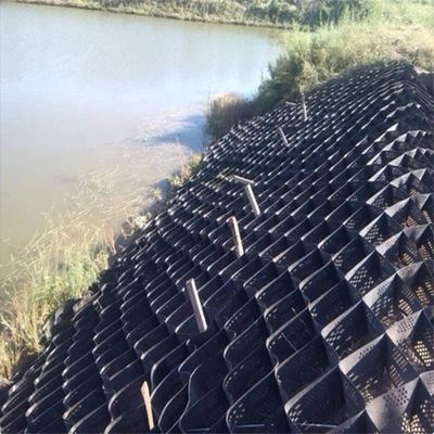 Geozelle mit fortgeschrittener Verstärkung zur Aufbewahrung von Wandtexturen und Perforationen