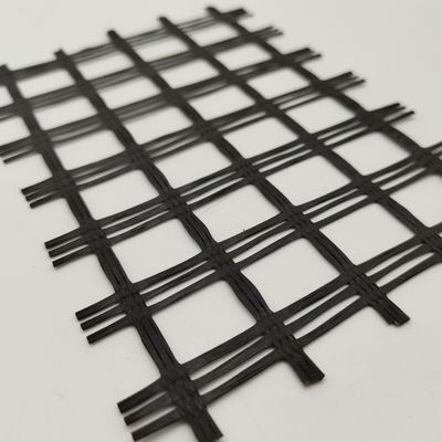 Geotextil für die Verfestigung von Straßenbecken 1m-6m Breite 80-80 PET Biaxial Polyester Geogrid