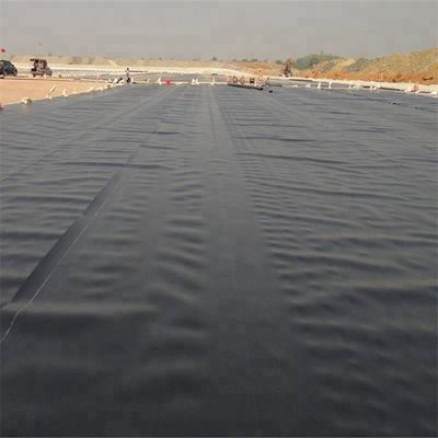 HDPE-Wasserdichtes Geomembran Glatte Wasserabdichtung für HDPE-Fischbecken