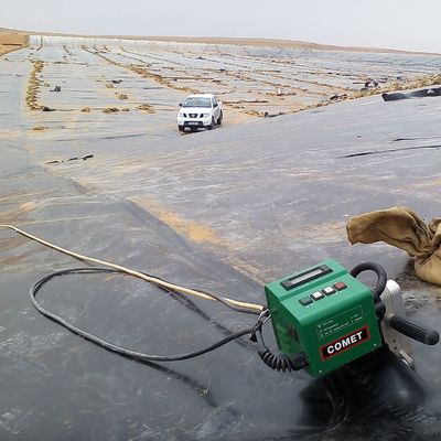 1.5mm HDPE Geomembran für künstliche See Landschaft Fluss Levee Kanal Training vor Ort
