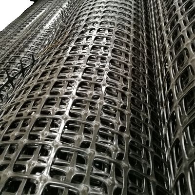 Polypropylenmaterial 15kn Farm Fence Mesh Geogrid für landwirtschaftliche Anwendungen