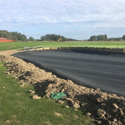 Anpasste Breite 100% Jungfrau HDPE glatte anti-Seepage Geomembran für Fisch Teich Liner