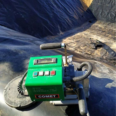 Chinesischer Design-Stil 1,0 mm glatte Oberfläche HDPE Schwarze Geomembranrolle für Garnelen