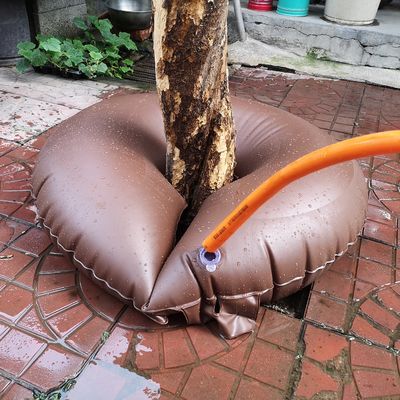 Langsam freigesetzter Baumbewässerungstasche 15 Gallonen PVC-Tasche mit Upgrade-Trigger-Abdeckung Armee Grün