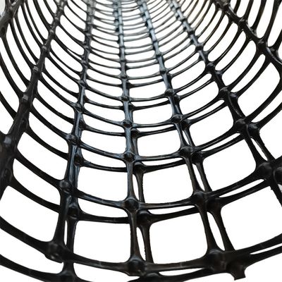 Straßenbaumaterial Polypropylen Biaxial Geogrid mit 15-60KN Zugfestigkeit