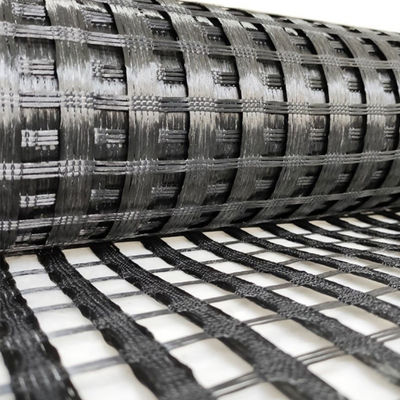 Grundstücksabdeckungen Bodenhang Wände Verstärkung Hochfestigkeit Polyester Geogrid Breite 1m-6m