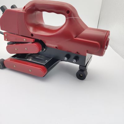 Vielseitige und 0,85 kW schwarze rote HDPE-Membranschweißmaschine für Geomembranschweißarbeiten mit Kunststoff