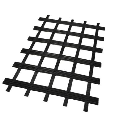 Geogridverstärkung aus weißem Polyester zur Bodenstabilisierung im Bauwesen