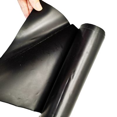 Schwarze HDPE-Geomembran für Fischstaudamm Liner im chinesischen Design-Stil und 0,1-4mm