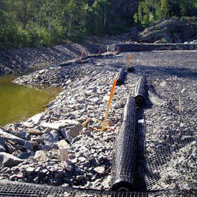 PP 3030KN Biaxial Geogrid für die Straßenbaubeschutzung 12,7*12,7 mm Maschengröße