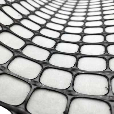 1-6 m Breite 30 kn Kunststoff PP Biaksial Geogrid Verbundgeotextil für den Straßenbau