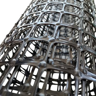 Installation vor Ort Hohe Festigkeit 30kN/m PP Biaxial Geogrid zur Stabilisierung der Auffahrt