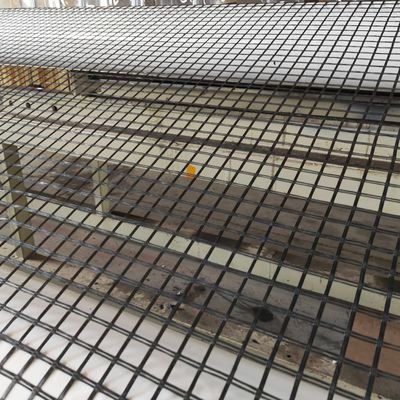 Polyester-Biaxial-Geogrid mit CE/ISO9001-Zertifizierung Mesh Größe 25mm*25mm's Leading