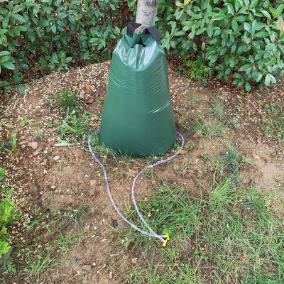Bequeme 75L-Kapazität PVC-Platten-Bäume Trinkbewässerung Tropfbewässerungstüte für 650g Bäume